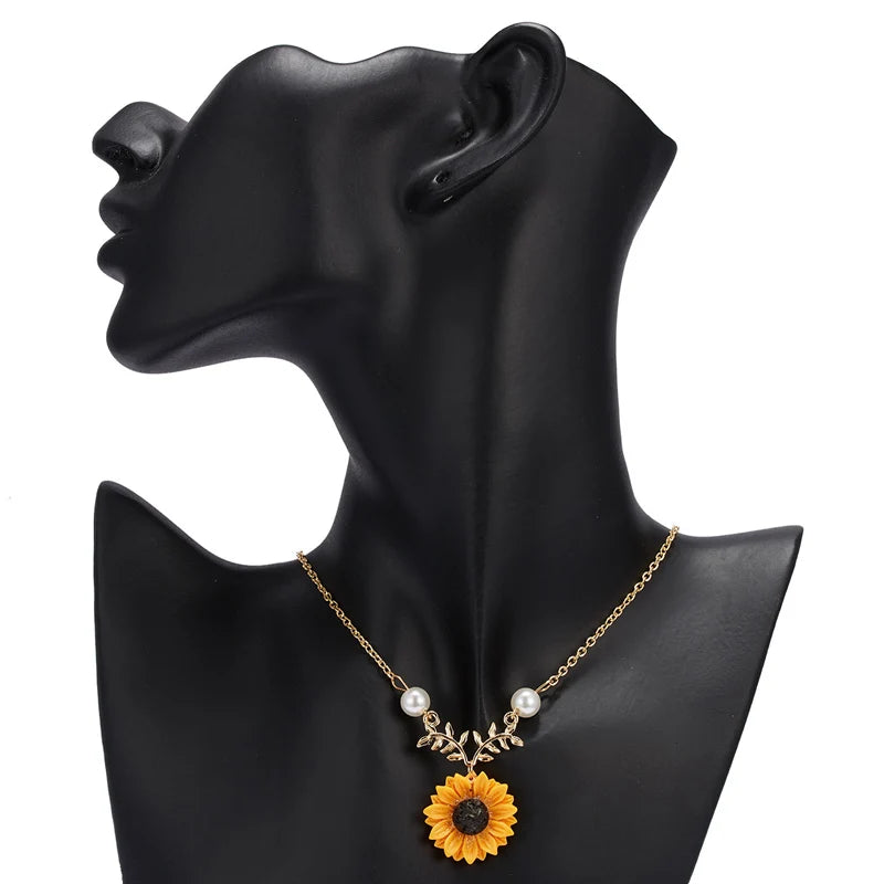 Cute Sunflower Necklace